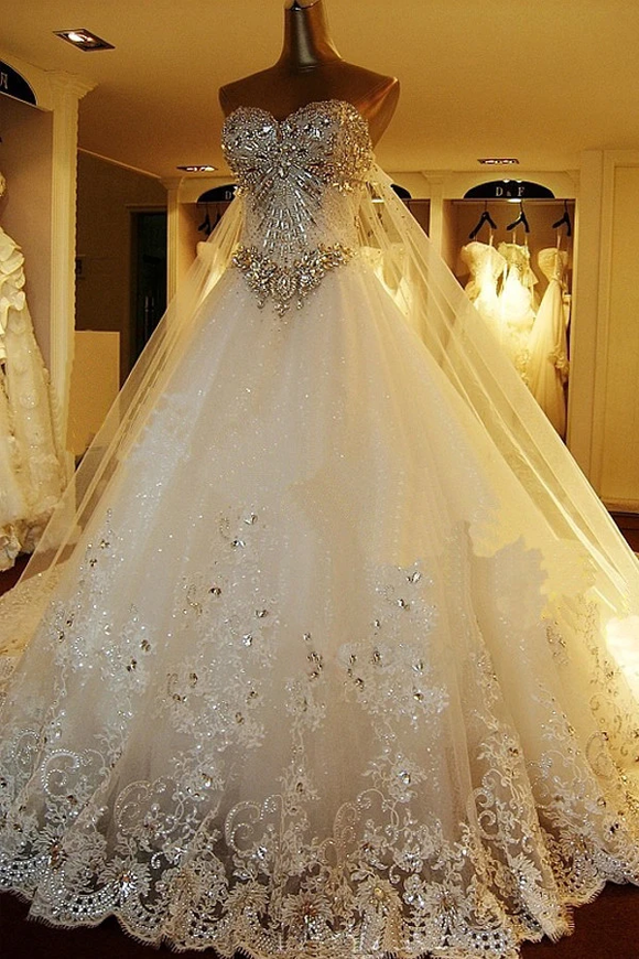 Anneprom Sweetheart Ball Gown Watteau Train Wedding Dress With Appliques Beading APW0029
