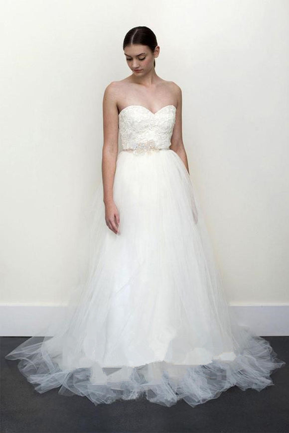 Anneprom A-Line White Lace Grey Tulle Strapless Sweetheart Neck Wedding Dress APW0081