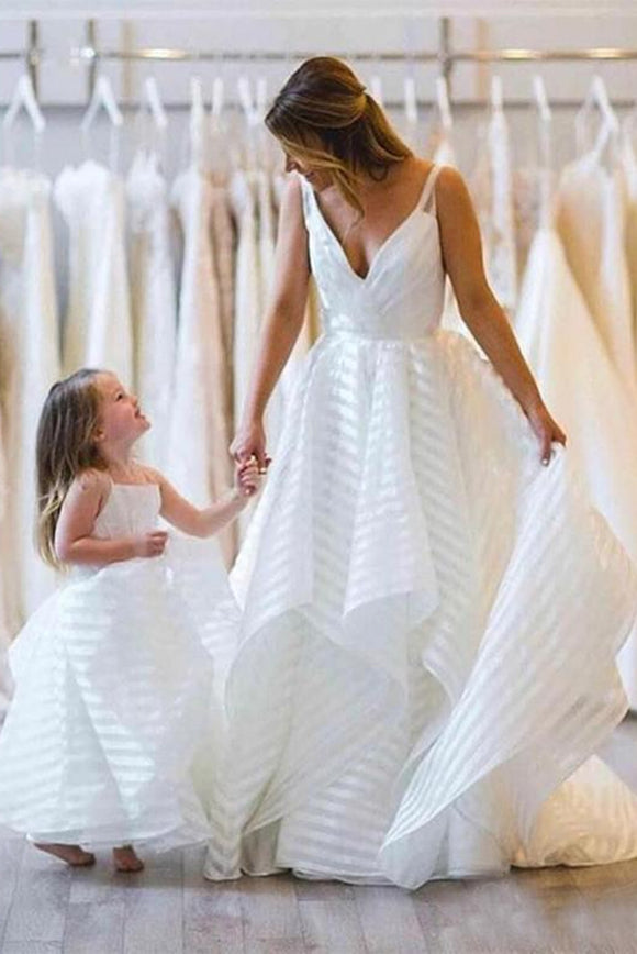 Anneprom V neck Ball Gowns Spaghetti Strap Wedding Dresses Simple Printed Bridal Dress APW0286